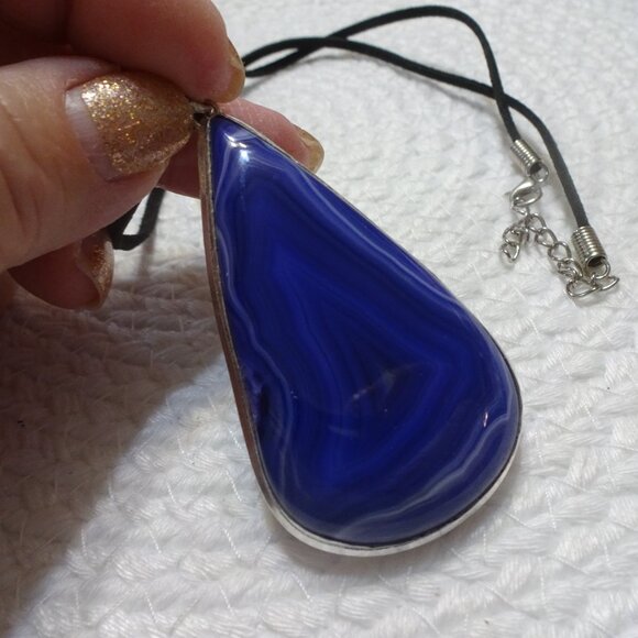 Gorgeous DEEP PURPLE BOTSWANA AGATE Handmade Sterling 925 Pendant/Cord #975C - Picture 1 of 3